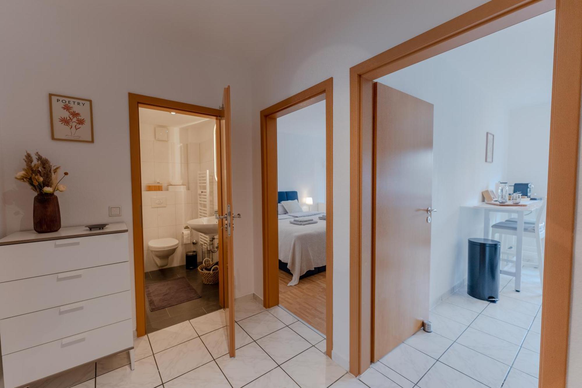 Stadtkern - Kingsize - 24h Check In - Arbeitsplatz - Nespresso - Vollausgestattet Essen